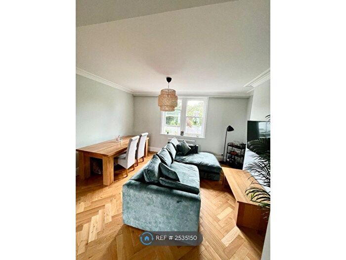 2 Bedroom Maisonette To Rent In Sternhold Avenue, London, SW2