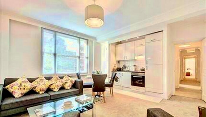 2 Bedroom Flat To Rent In Hill Street, London, W1J