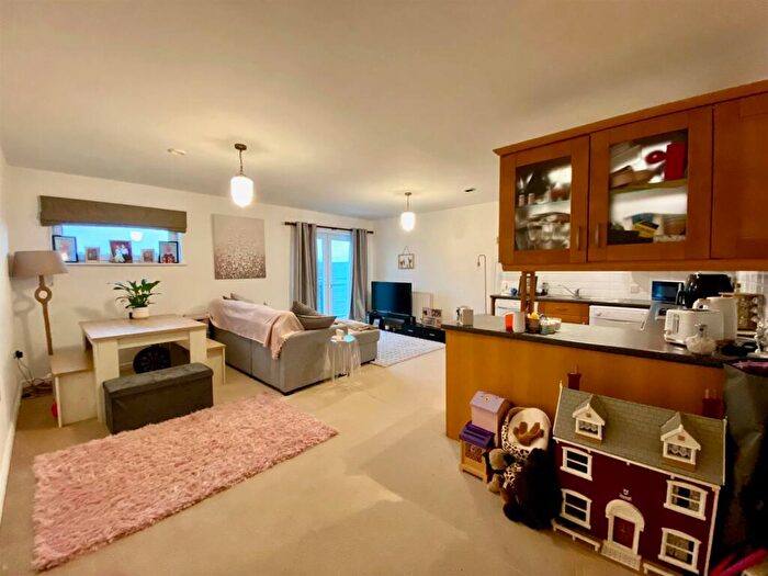 2 Bedroom Apartment For Sale In The Gate, Halifax Road, Birchencliffe, HD3