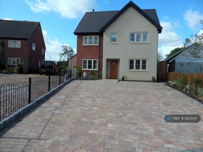 4 Bedroom Detached House To Rent In Puddle Hill, Hixon, Stafford, ST18