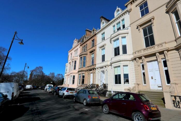 2 Bedroom Flat To Rent In Park Terrace, Glasgow, G3