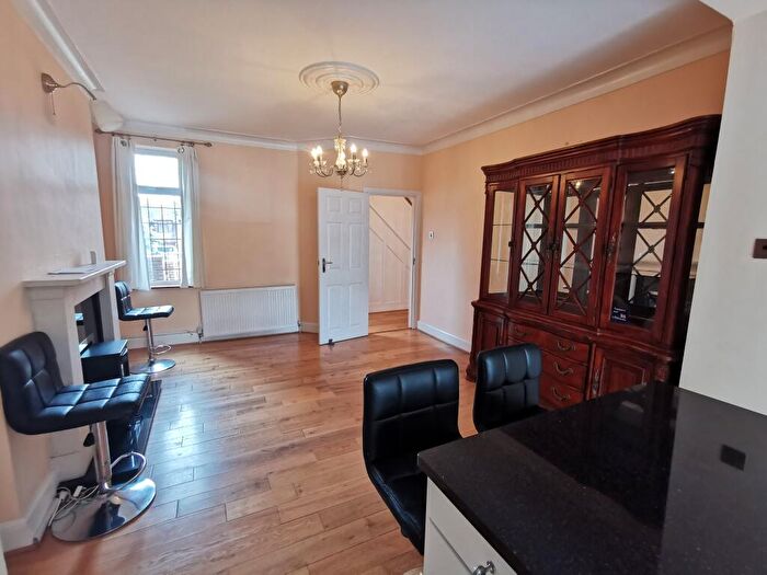 5 Bedroom House To Rent In Waldegrave Gardens, RM14