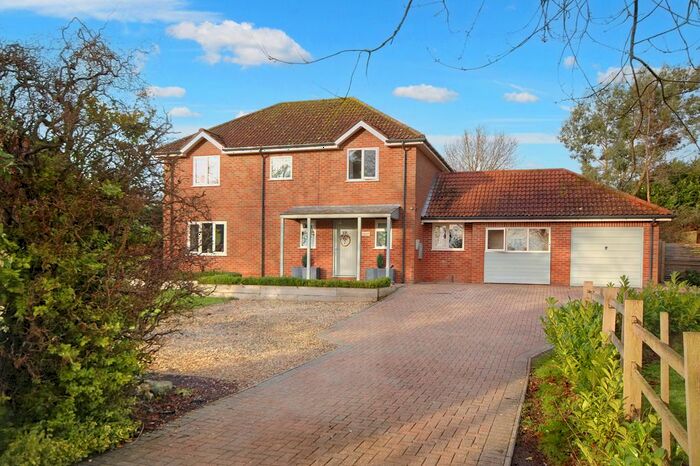 5 Bedroom Detached House For Sale In Mill Lane, Burgh-On-Bain, Market Rasen, LN8