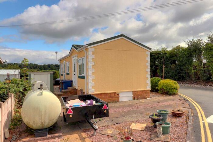 1 Bedroom Park Home For Sale In Ivy Cottage Park, Within Lane, Hopton, Staffordshire, ST18