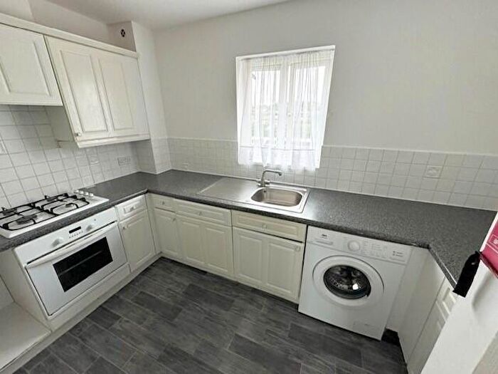 2 Bedroom Apartment To Rent In Tallis Court, Kidman Close, RM2