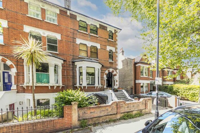 4 Bedroom Flat To Rent In Thorney Hedge Road, London, W4