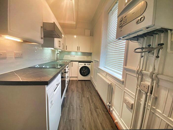 1 Bedroom Flat To Rent In Church Road, Crowborough, TN6