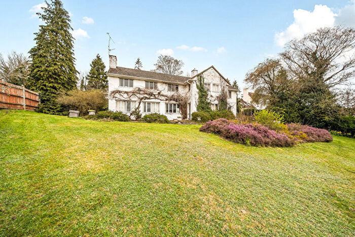 6 Bedroom Detached House For Sale In Speen Lane, Newbury, RG14