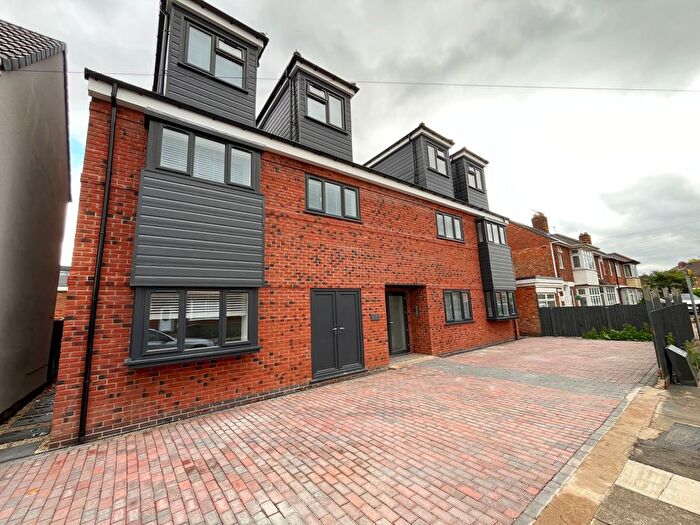 2 Bedroom Flat To Rent In Medina Road, Leicester, LE3