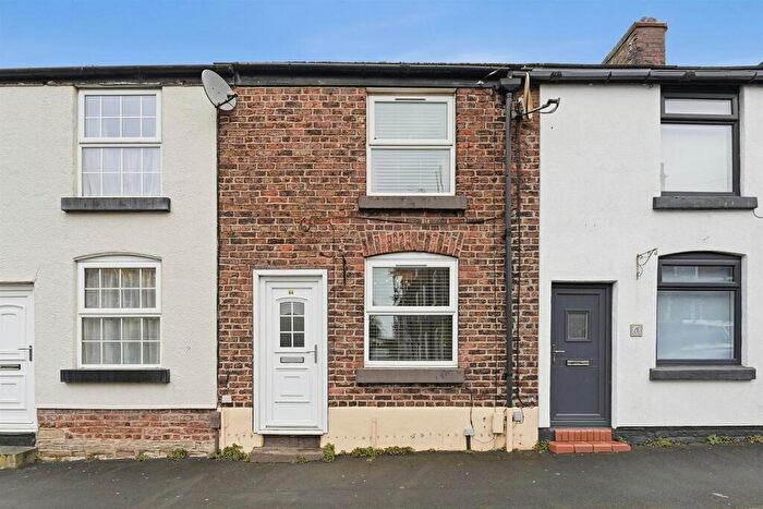2 Bedroom Terraced House For Sale In Fountain Street, Macclesfield, SK10