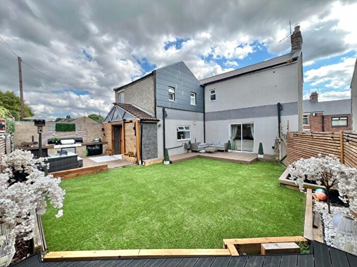 4 Bedroom Detached House For Sale In Wheatbottom, Crook, DL15