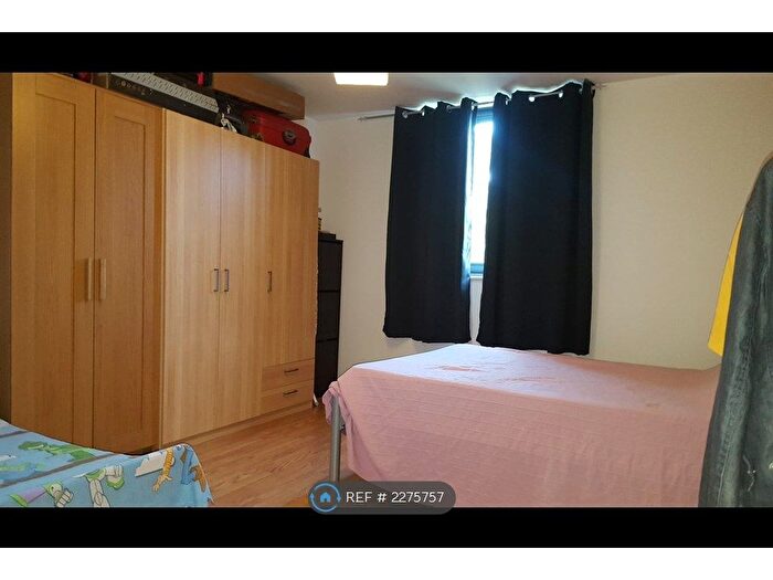 1 Bedroom Flat To Rent In Bath Road, Slough, SL1