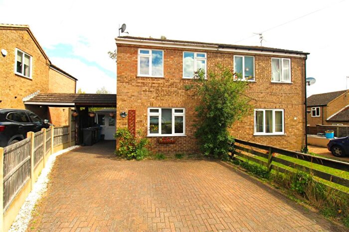 3 Bedroom Semi Detached House For Sale In Poplar Road, Corby, NN17