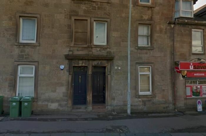 2 Bedroom Flat To Rent In Broomlands Street, Paisley, PA1