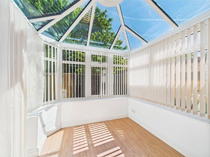 2 Bedroom End Of Terrace House For Sale In Baristow Close, Chester, CH2