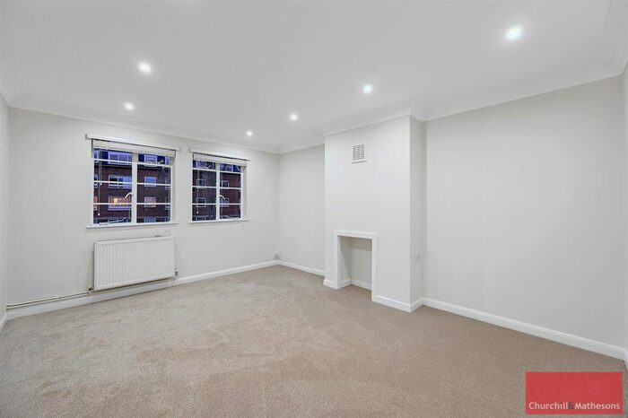 2 Bedroom Flat To Rent In St. Margarets Road, St Margarets, Twickenham TW1