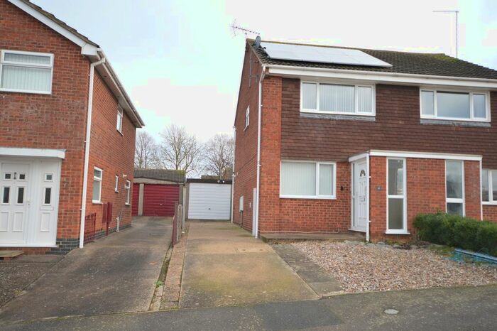 2 Bedroom Semi-Detached House To Rent In Navisford Close, Thrapston, Kettering, NN14