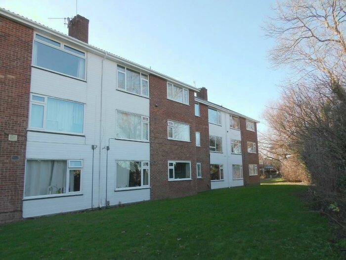 2 Bedroom Flat To Rent In Oak Avenue, Bingham, NG13