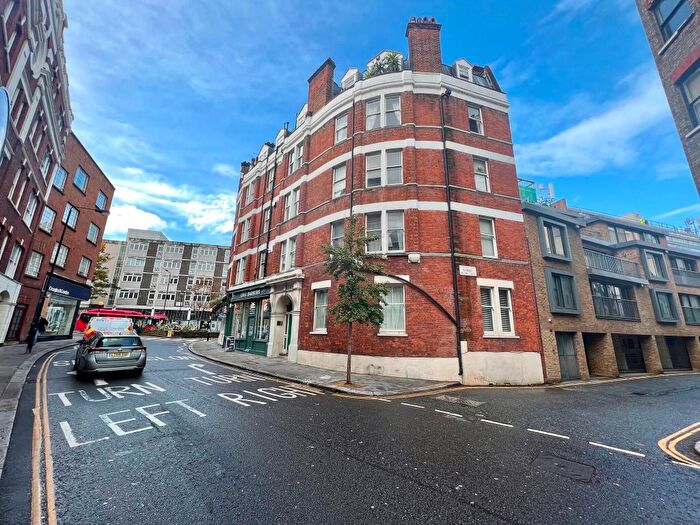 3 Bedroom Flat To Rent In Carlyle Mansions, Kensington Mall, London, W8