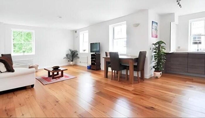 3 Bedroom Flat To Rent In Craven Hill Gardens, London, W2