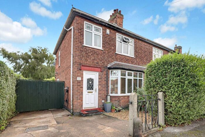 3 Bedroom Semi Detached House For Sale In Roseleigh Avenue, Nottingham, NG3