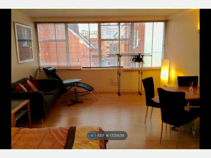 Studio To Rent In York Place, Leeds, LS1
