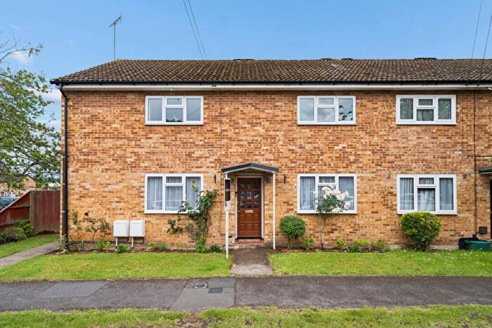 2 Bedroom Maisonette For Sale In Sandygate Road, Marlow, SL7