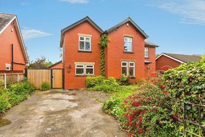 4 Bedroom Detached House For Sale In Paradise Lane, Leyland, Lancashire, PR26