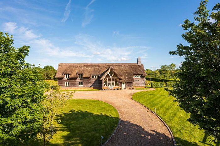5 Bedroom Barn Conversion For Sale In Twyford Road, Waltham St. Lawrence, Reading, RG10
