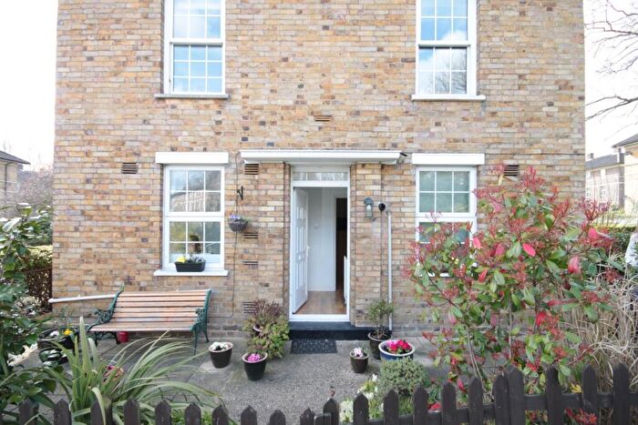 1 Bedroom Flat To Rent In Pond Road London, SE3