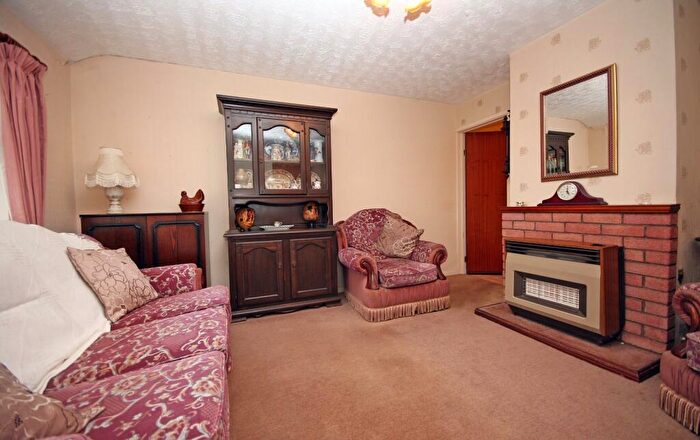 2 Bedroom Bungalow For Sale In Maes Salem, Amlwch, Isle Of Anglesey, LL68