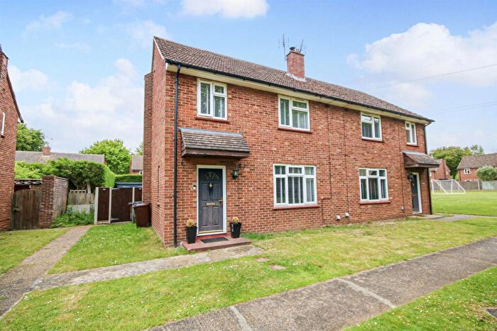 3 Bedroom Semi Detached House For Sale In Barton Road, Badersfield, NR10