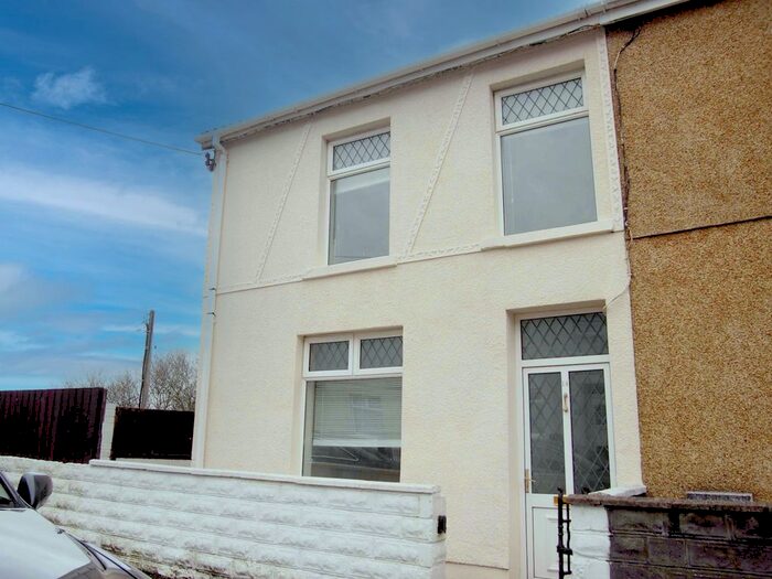 3 Bedroom End Of Terrace House To Rent In Pencae Terrace, Llanelli, Dyfed, SA15
