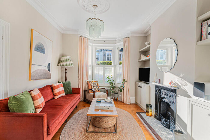 4 Bedroom Terraced House For Sale In Coopersale Road, London, E9