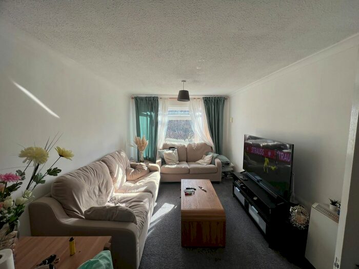 2 Bedroom Flat To Rent In Dunley Court, Dunlin Close, Erdington, Birmingham, B23