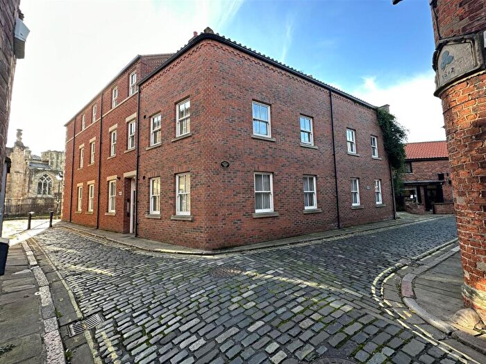 2 Bedroom Apartment To Rent In Bishops Court Howden, DN14