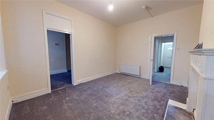 2 Bedroom Apartment To Rent In Clavering Street, Wallsend, NE28