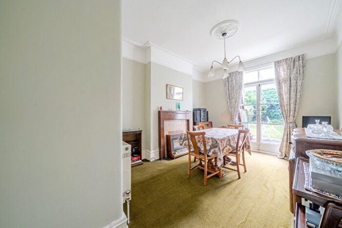 3 Bedroom Terraced House For Sale In Boundaries Road, Balham, London, SW12