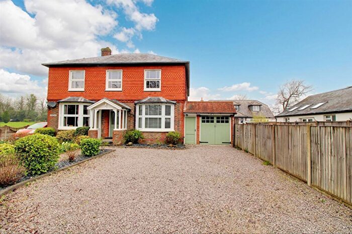 3 Bedroom Semi-Detached House To Rent In Hookwood, Horley, RH6