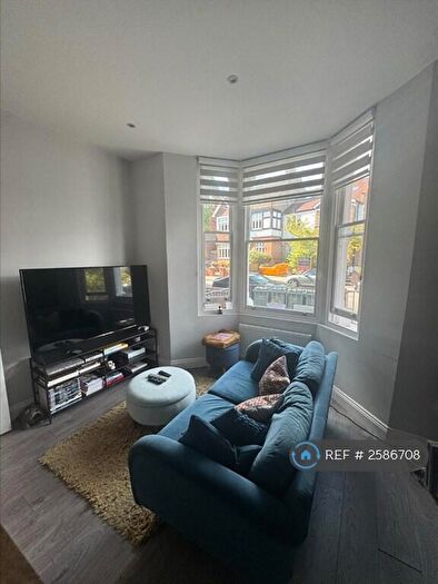 1 Bedroom Flat To Rent In Talbot Road, London, N6