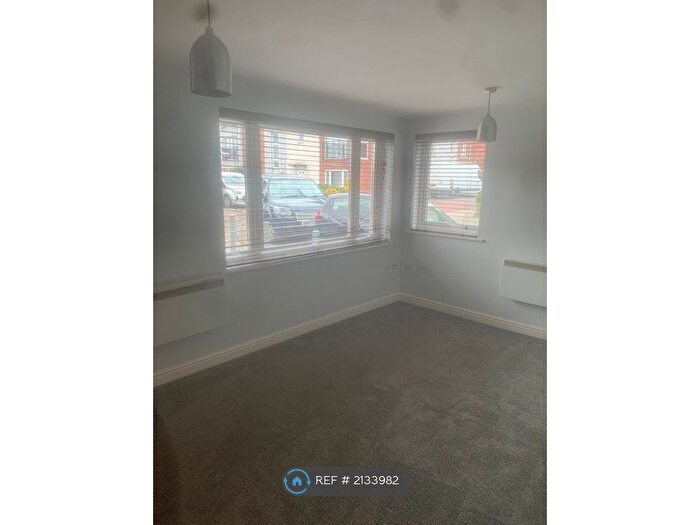 1 Bedroom Flat To Rent In Lock Keepers Way, Stoke-On-Trent, ST1