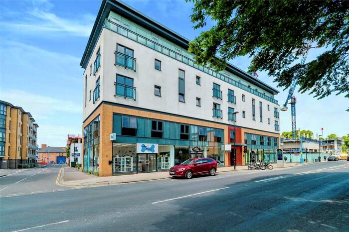 1 Bedroom Flat To Rent In Queensway, Southampton, Hampshire, SO14