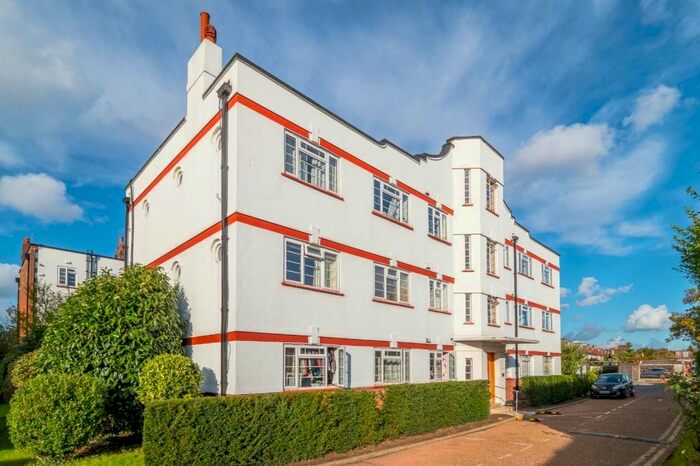 2 Bedroom Flat To Rent In Merton Mansions, Raynes Park, SW20