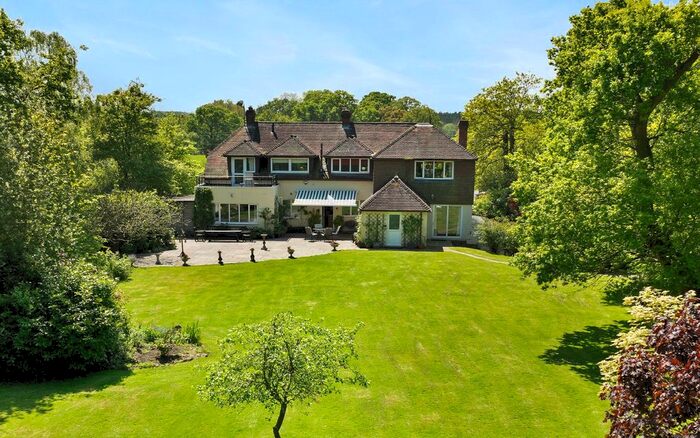 5 Bedroom Detached House For Sale In Tenterden Road, Biddenden, TN27