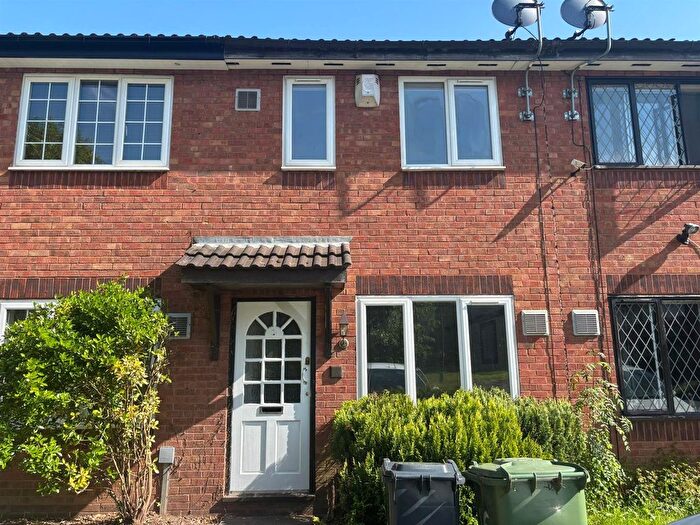 2 Bedroom Property To Rent In Windsor Walk, Darlaston, Wednesbury, WS10