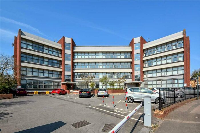 2 Bedroom Apartment To Rent In Avon House, Tithe Barn Road, Wellingborough, NN8