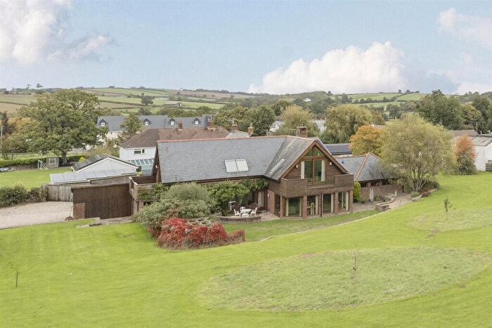 5 Bedroom Detached House For Sale In Morchard Road, Crediton, EX17