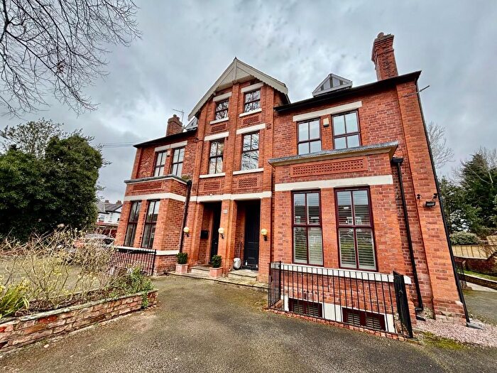 2 Bedroom Flat For Sale In Catterick Road, Didsbury, M20