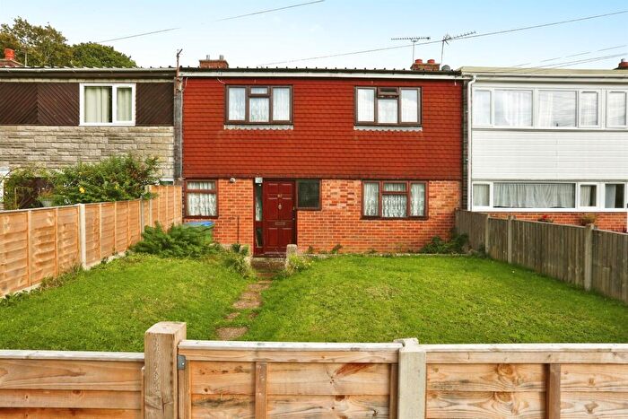 3 Bedroom Terraced House For Sale In Valentine Close, Fareham, PO15