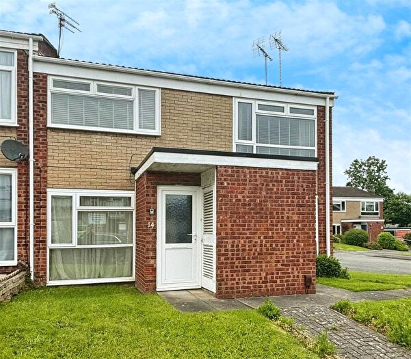 2 Bedroom Maisonette To Rent In Denis Close, Leicester, LE3